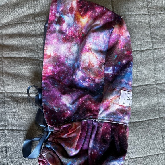 Taylor Made Galaxy Print Scrub Hat - Picture 3 of 3